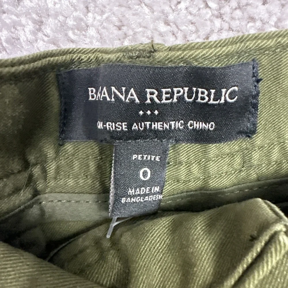 NWT Banana Republic High Rise Authentic Chino Twill Straight Pant Olive‎ Green 0